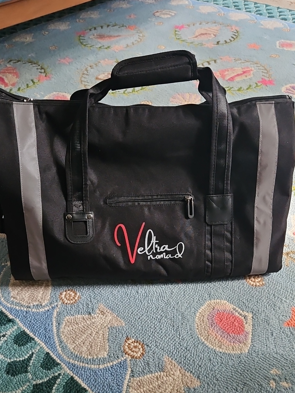Veltra Nomad Convertible Garment/Duffle Bagla